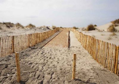 Aménagement extérieur bois – Conservatoire du littoral – plage de Beauduc